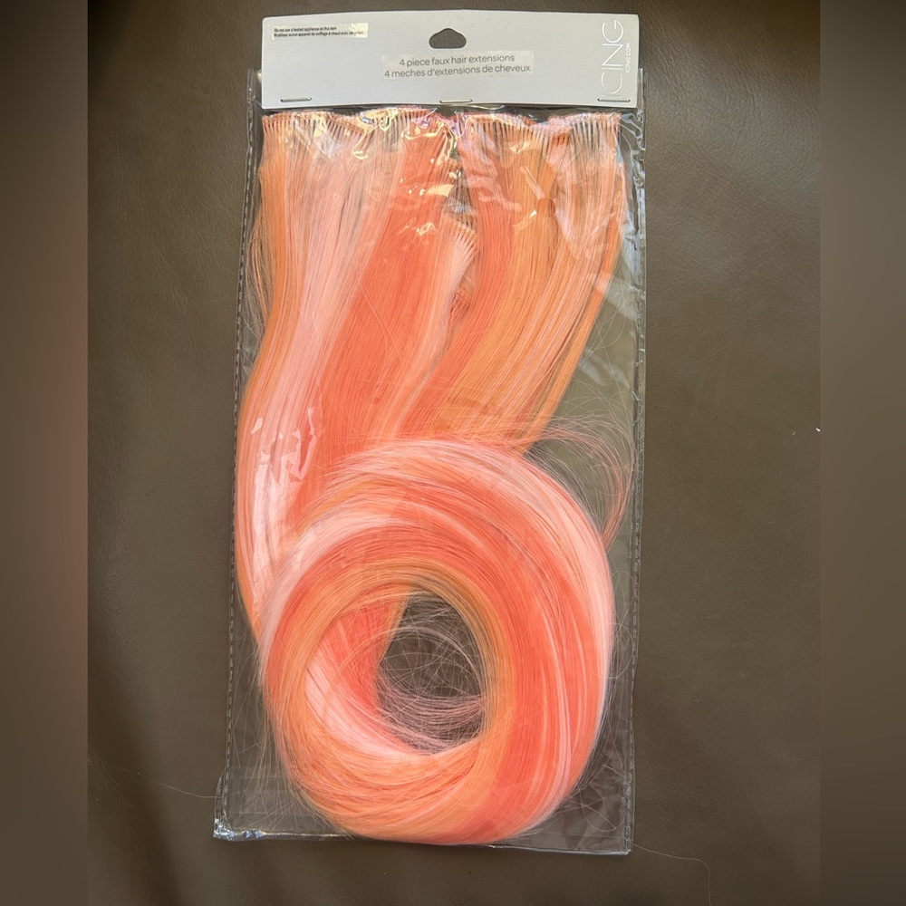Coral Ombre 4-piece faux hair extensions 💕🧡